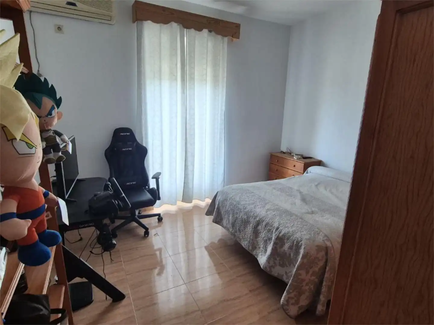 Piso en venta en Calle Cuevas del Pocico, 5, Jódar Habitación de Piso en venta en Jódar con Aire acondicionado, Trastero y Amueblado