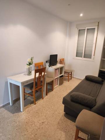 Piso en Alquiler en Calle Cervantes, 47 en Alameda - Mentidero - Teatro Falla