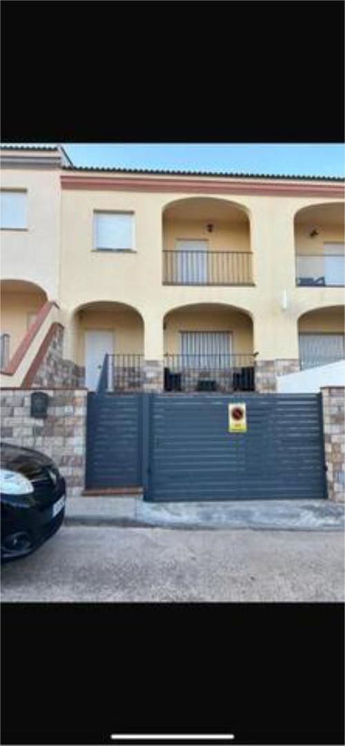 House or chalet to rent in Alange