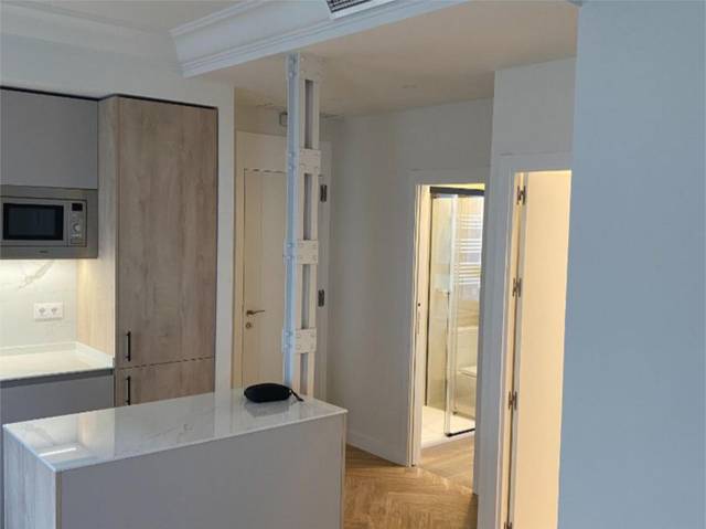 Piso en Venta en Calle de María de Guzmán, 40 en Ríos Rosas - Nuevos Ministerios