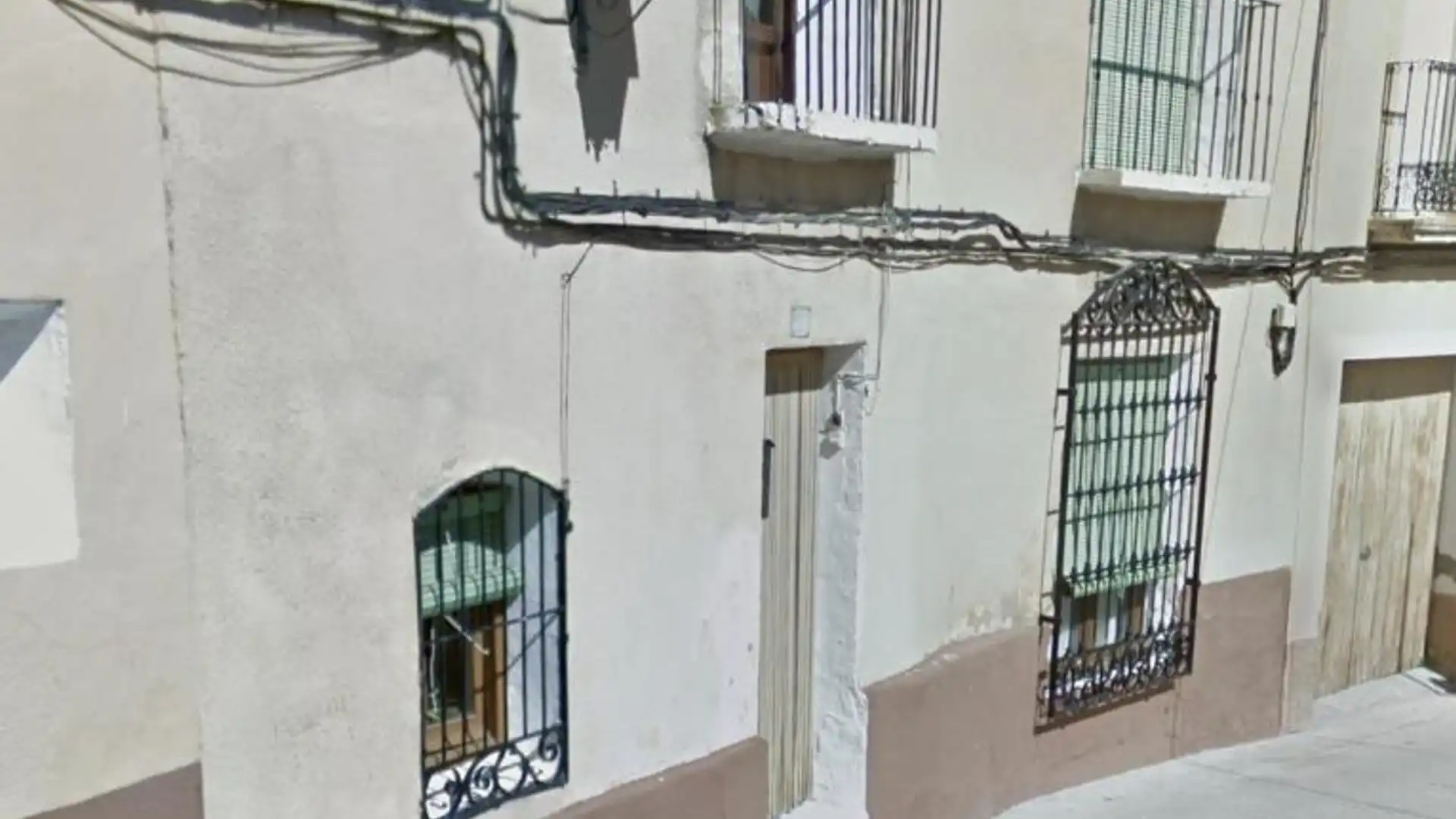 Vista exterior de Casa adosada en venta en Chinchilla de Monte-Aragón con Jardín privado, Trastero y Balcón