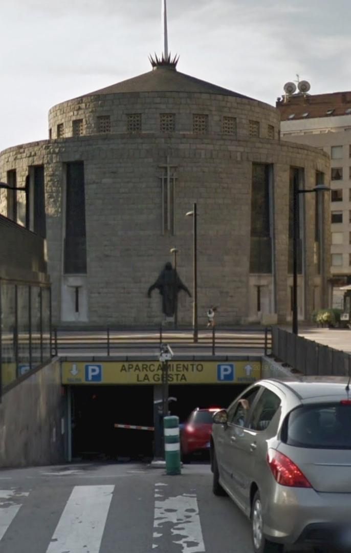 Exterior view of Garage to rent in Oviedo 