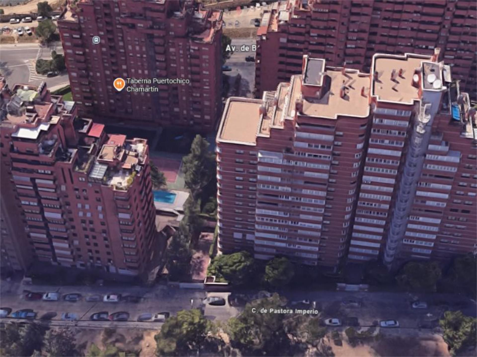 Vista exterior de Piso en venta en  Madrid Capital