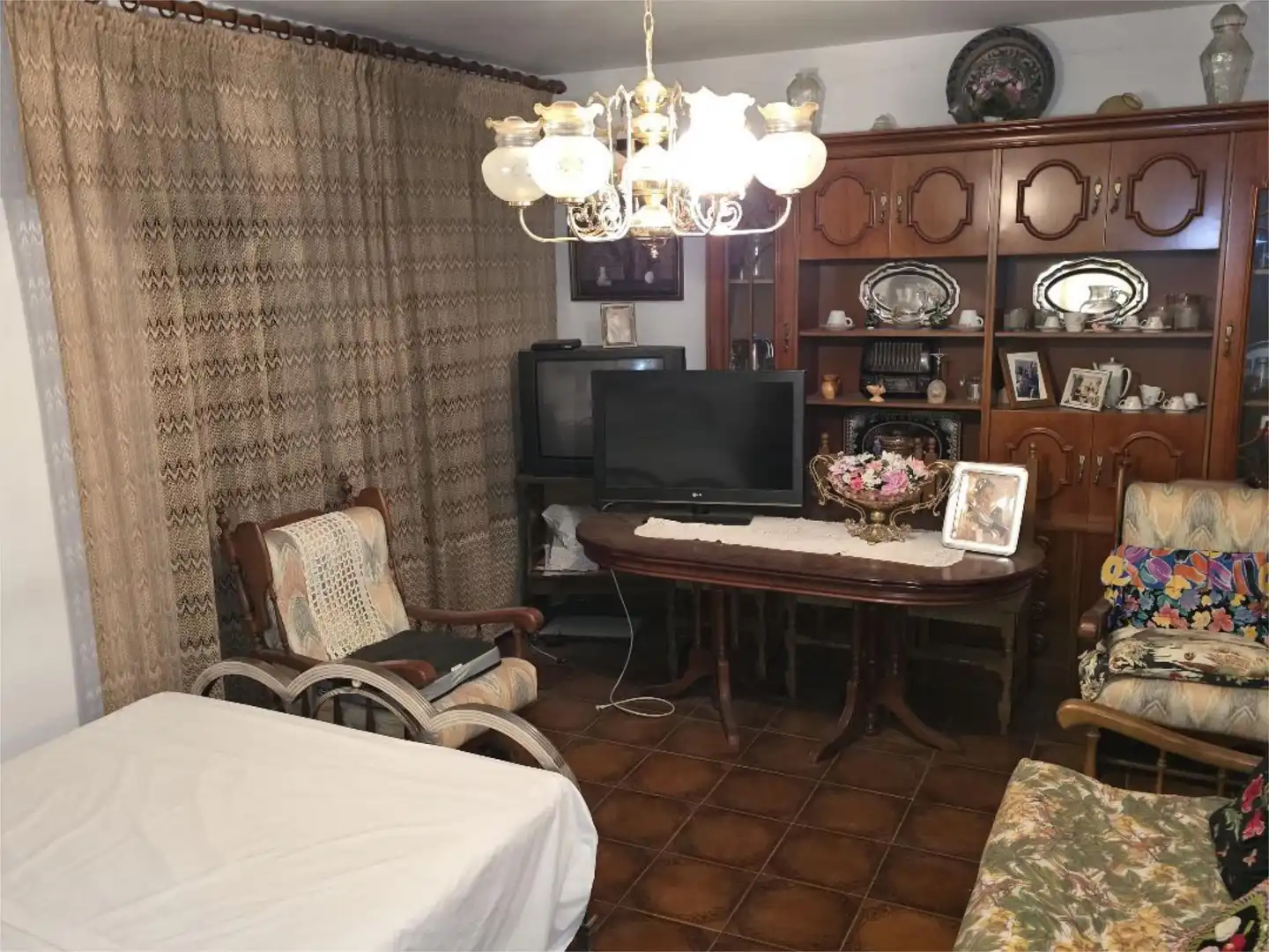 Detached homes for sale in Calle Calesera, 19, Huelma Dining room of Detached homes for sale in Huelma with Terrace, Furnished and Balcony