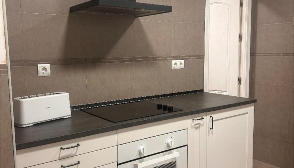 Apartment to rent in Calle Doctor Ramón y Cajal, 1, Centro Histórico, Cádiz Capital - image 1 Photo 1 of Apartment to rent in Calle Doctor Ramón y Cajal, 1, Centro Histórico, Cádiz Capital