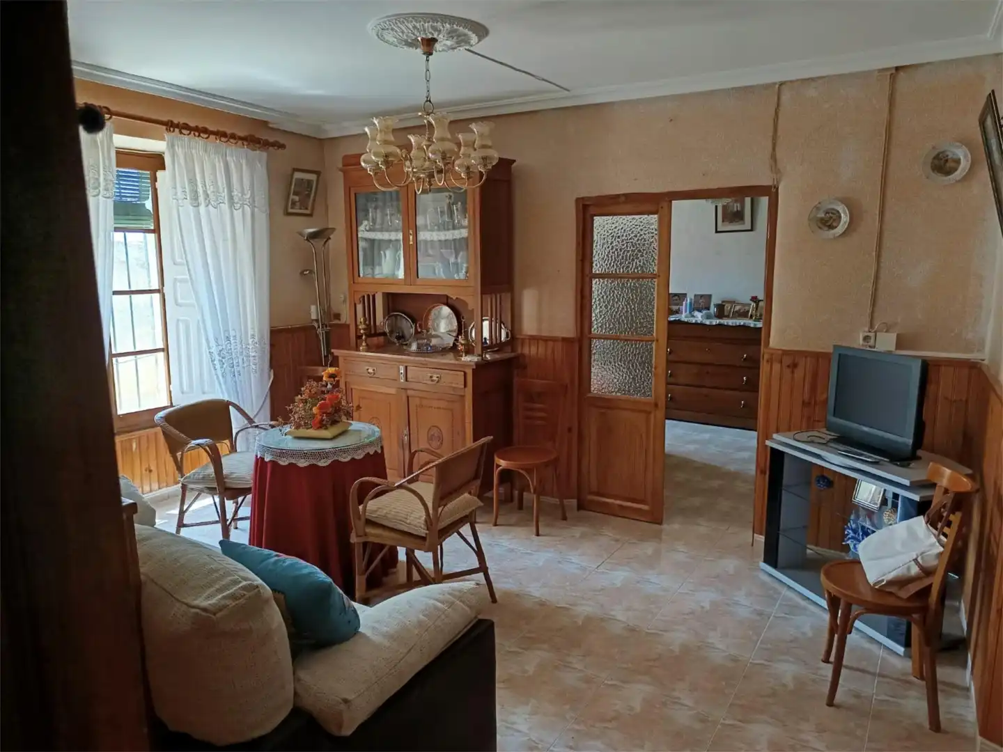 Planta baja en venta en Calle Barrial, 3, Aguilar de Campos Sala de estar de Planta baja en venta en Aguilar de Campos con Calefacción, Trastero y Amueblado