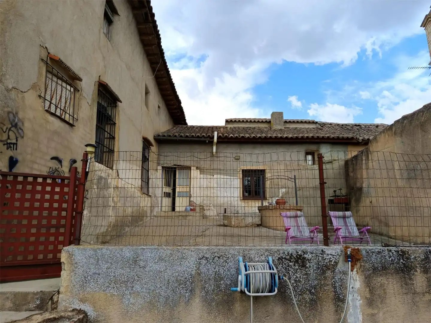 Planta baja en venta en Calle Barrial, 3, Aguilar de Campos Vista exterior de Planta baja en venta en Aguilar de Campos con Calefacción, Trastero y Amueblado