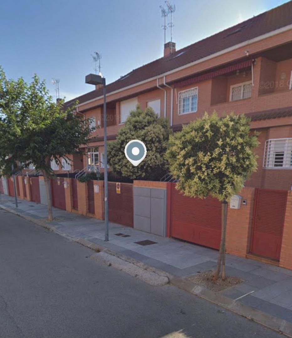 Casa o xalet en venda a Calle Violeta, 30, Miramadrid Vista exterior de Casa o xalet en venda en Paracuellos de Jarama amb Calefacció, Jardí privat i Terrassa