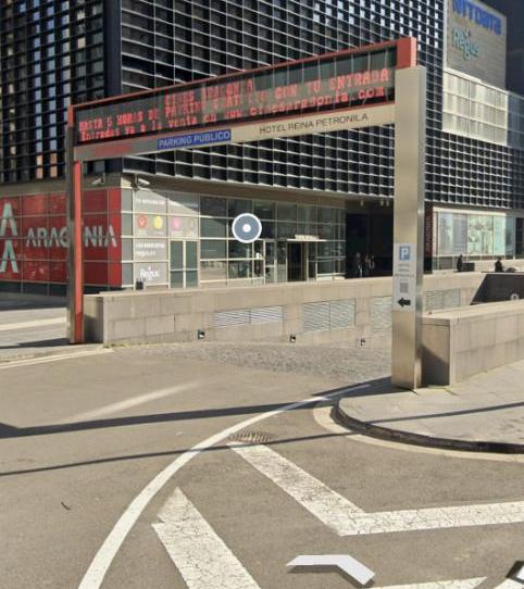 Box room to rent in Avenida de Juan Carlos I, Num. , Romareda, Zaragoza Capital - image 1 Photo 1 of Box room to rent in Avenida de Juan Carlos I, Num. , Romareda, Zaragoza Capital