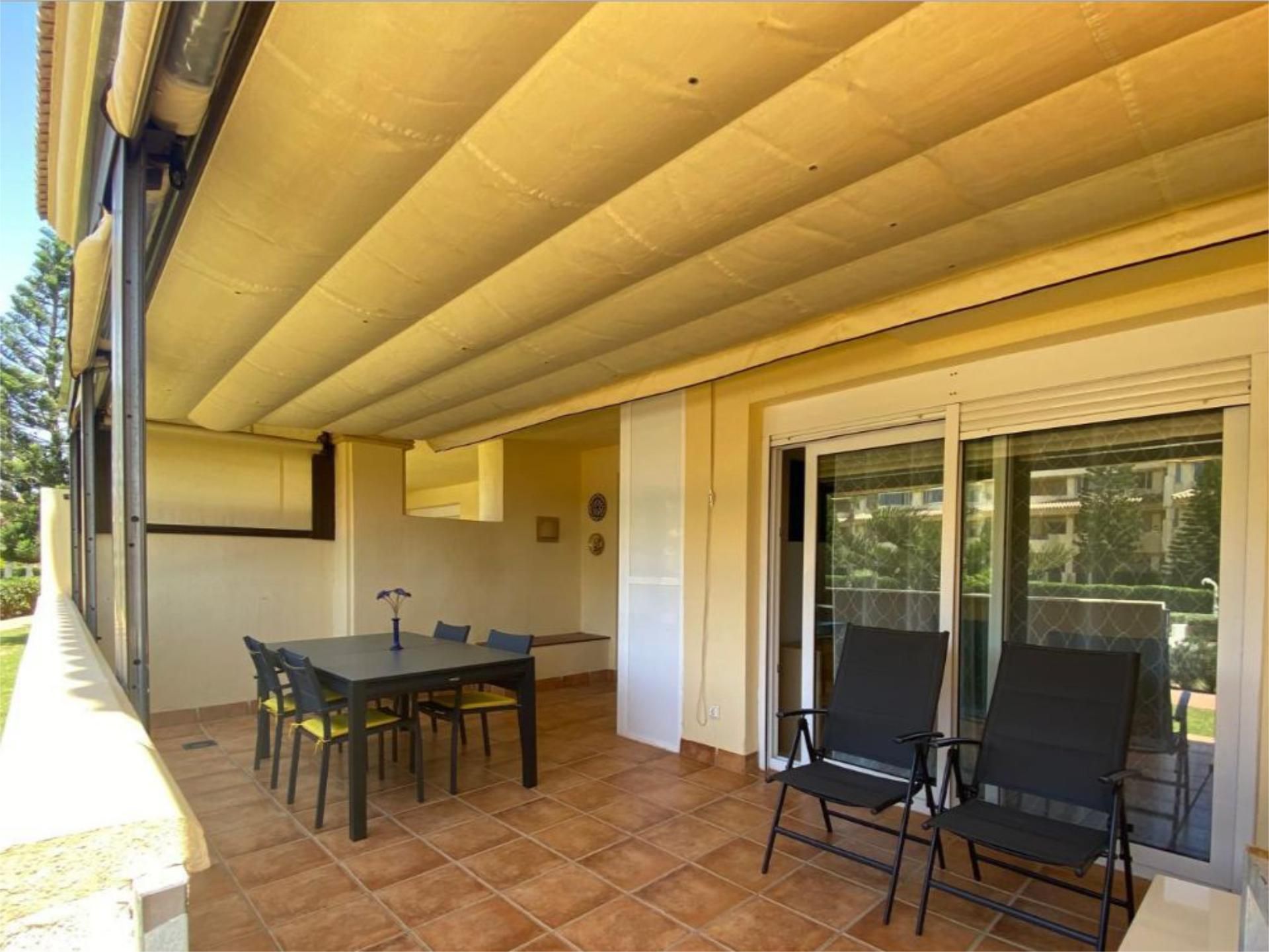 Terrassa de Apartament en venda en Roquetas de Mar