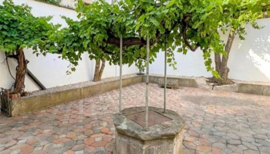 Flat for sale in Carrer Nou, 8, Barri Antic, Manresa - image 1 Photo 1 of Flat for sale in Carrer Nou, 8, Barri Antic, Manresa