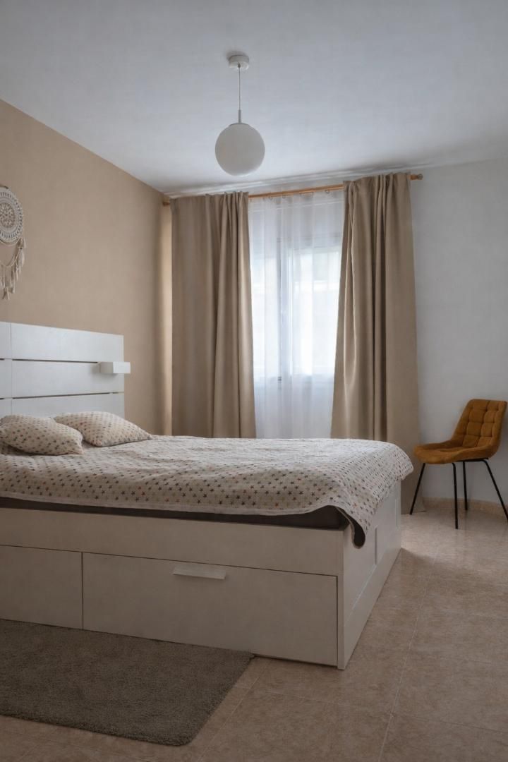 Dormitori de Pis en venda en Amposta amb Aire condicionat i Balcó