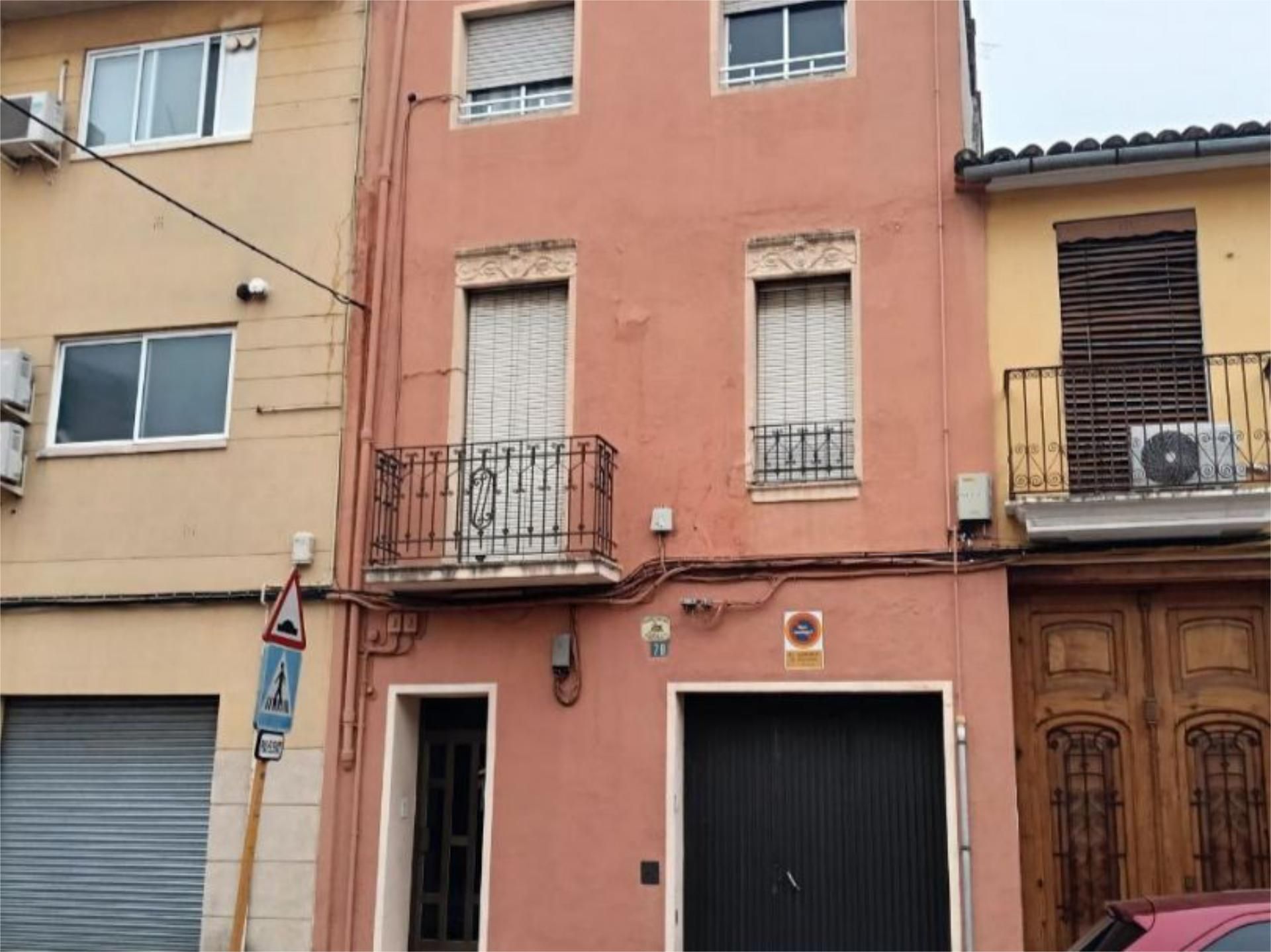 Exterior view of Single-family semi-detached for sale in Carcaixent  with Terrace