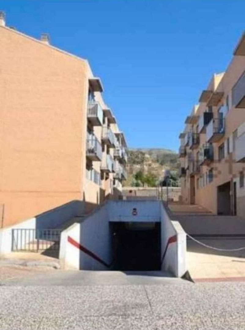 Exterior view of Box room for sale in Cadrete