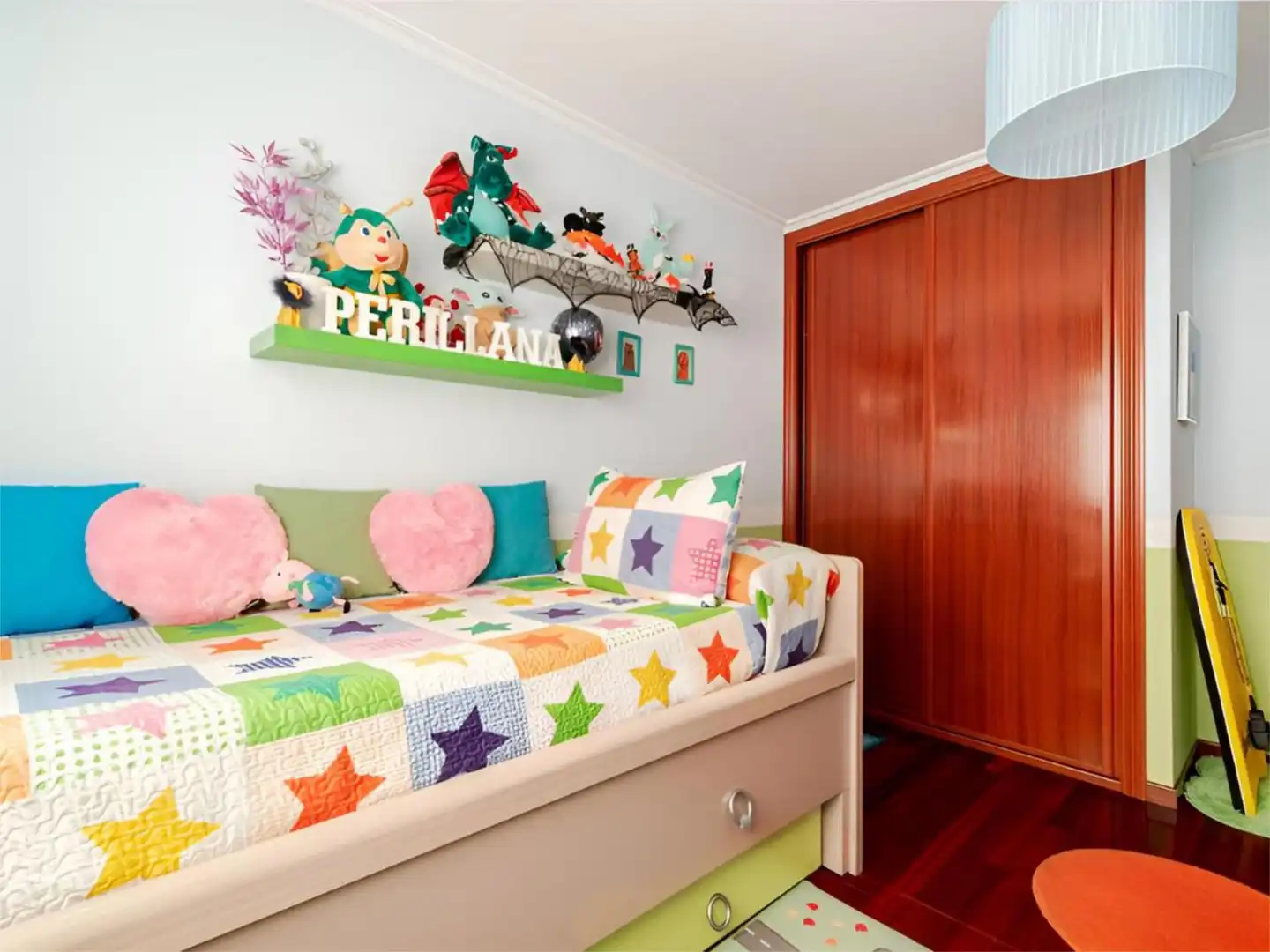 Piso en venta en Plaza Perillana, 11, Ponteareas Habitación de Piso en venta en Ponteareas con Balcón