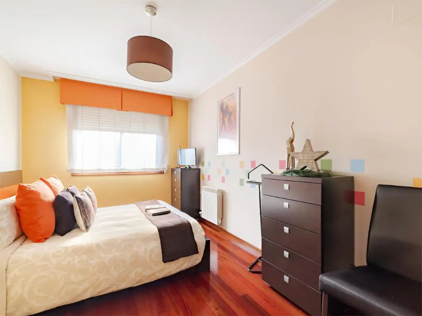 Piso en venta en Plaza Perillana, 11, Ponteareas Habitación de Piso en venta en Ponteareas con Balcón
