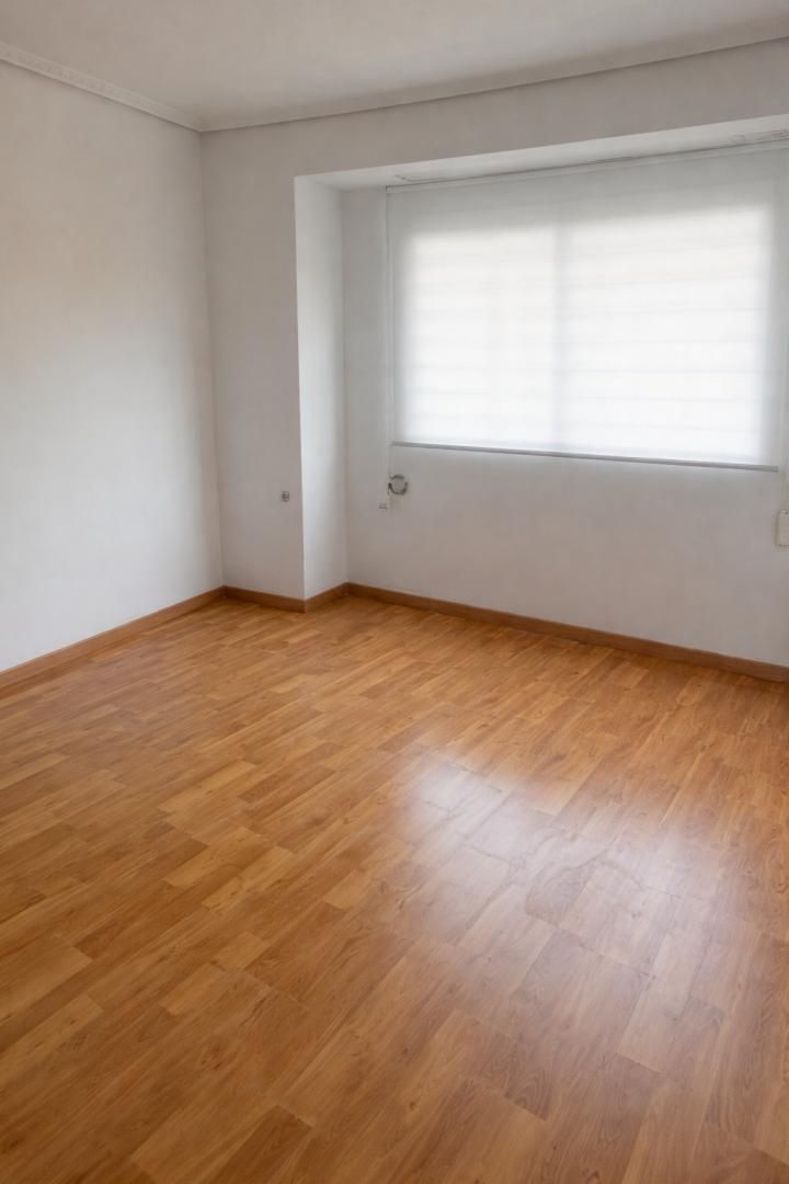 Bedroom of Flat to rent in Chiva  with Air Conditioner, Heating and Parquet flooring