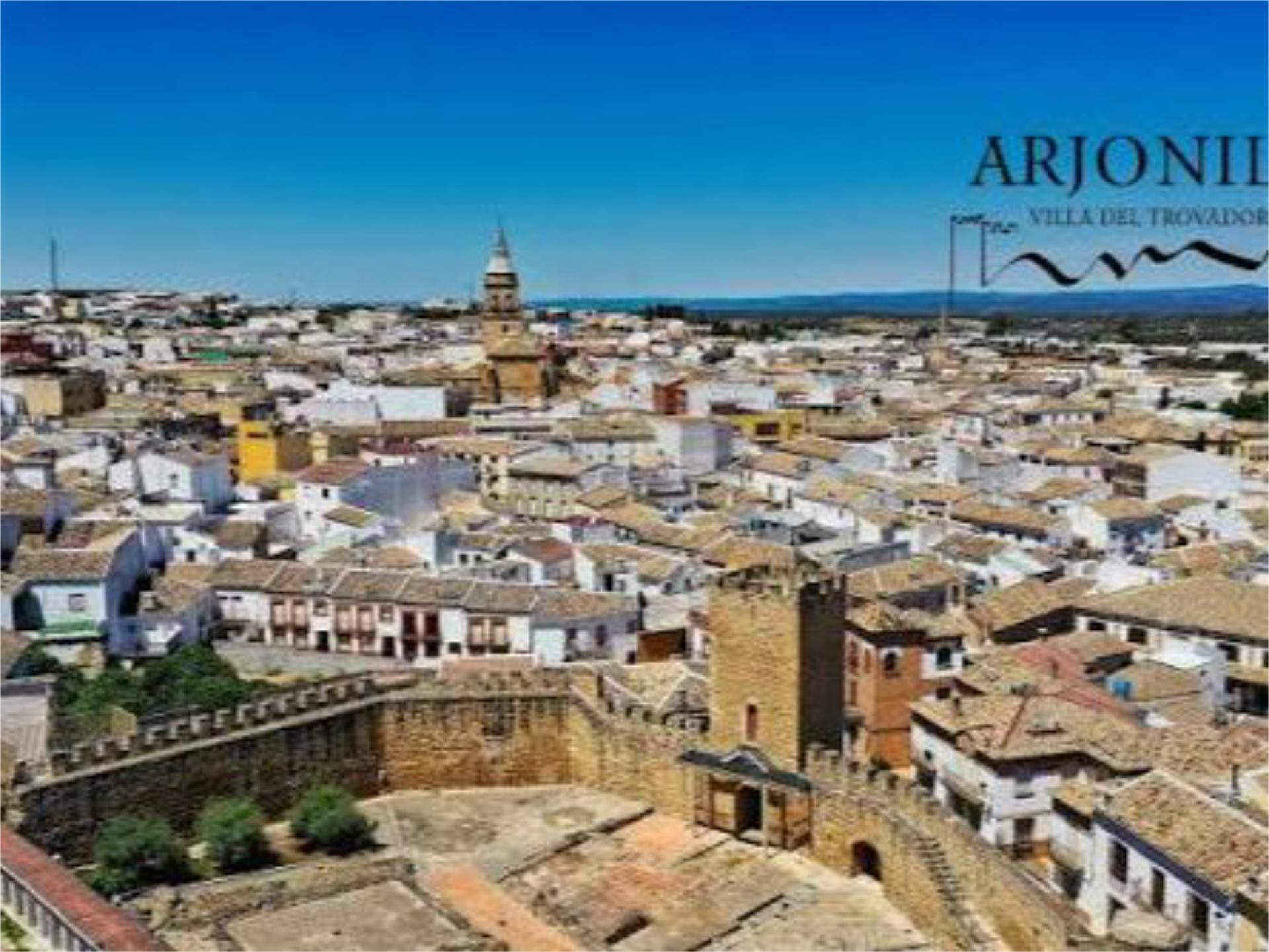 Exterior view of Single-family semi-detached for sale in Arjonilla  with Air Conditioner, Heating and Private garden