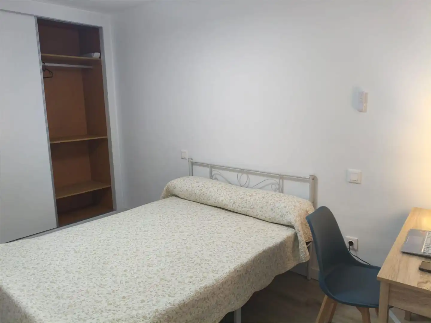 Zimmer in Travesía de Toledo, 7, Camarena Zimmer in Travesía de Toledo, 7, Camarena