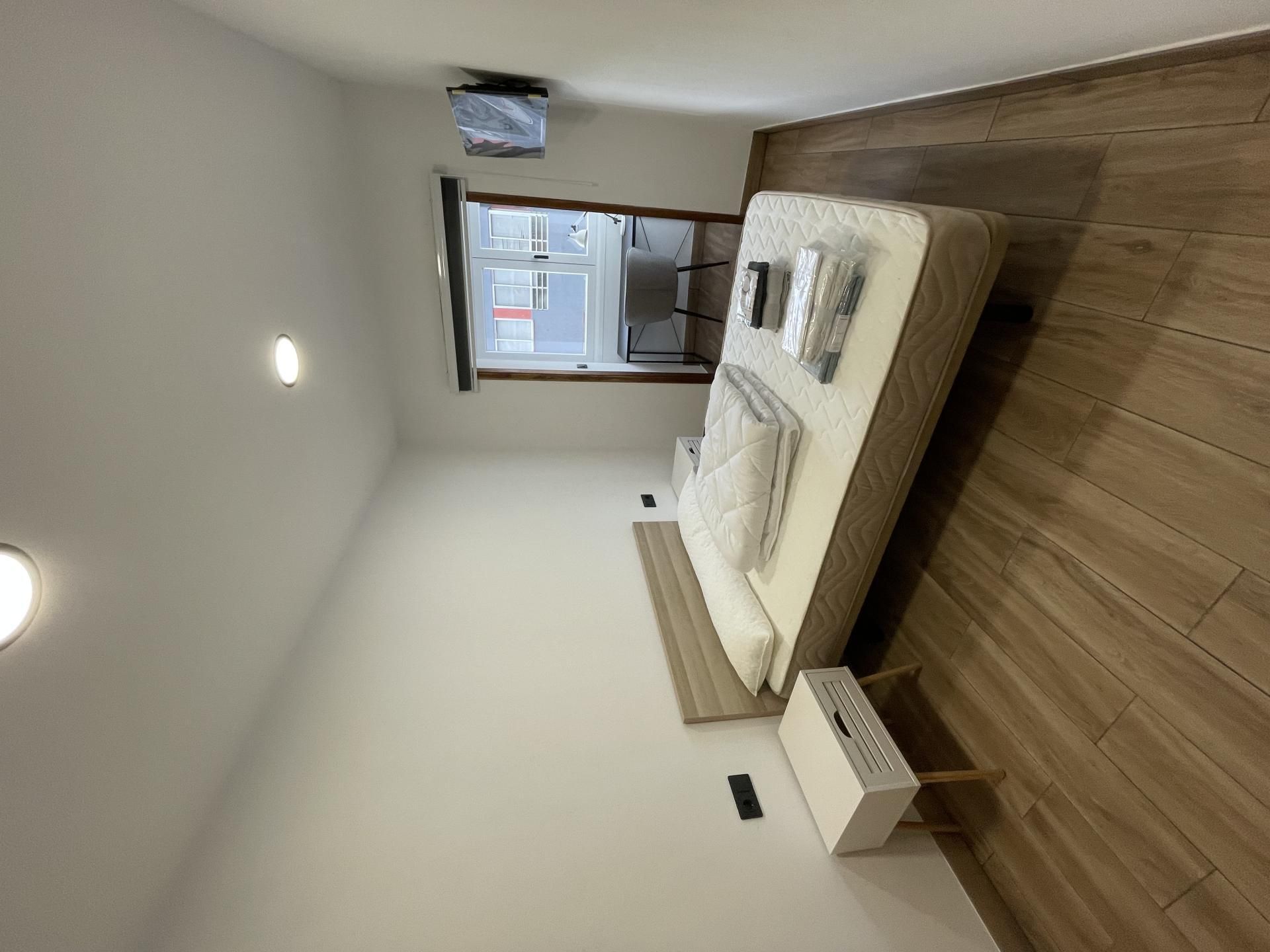 Dormitori de Pis per a compartir en Ourense Capital  amb Calefacció, Terrassa i Moblat