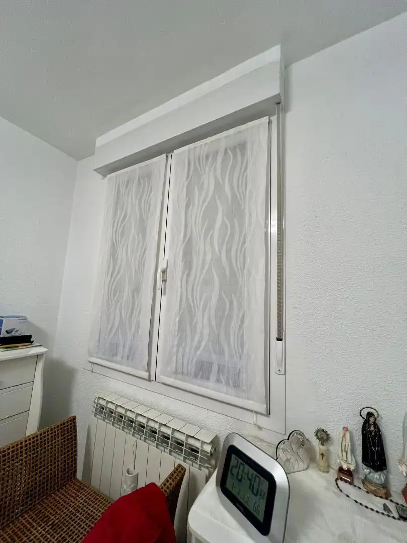 Piso en venta en Juntas Generales Kalea, 33, Arriaga - Lakua Habitación de Piso en venta en Vitoria - Gasteiz con Balcón