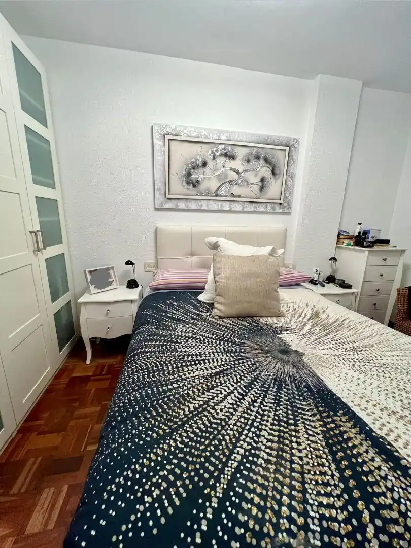 Piso en venta en Juntas Generales Kalea, 33, Arriaga - Lakua Habitación de Piso en venta en Vitoria - Gasteiz con Balcón
