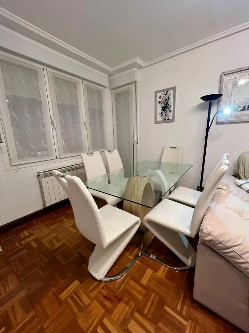 Piso en venta en Juntas Generales Kalea, 33, Arriaga - Lakua Comedor de Piso en venta en Vitoria - Gasteiz con Balcón