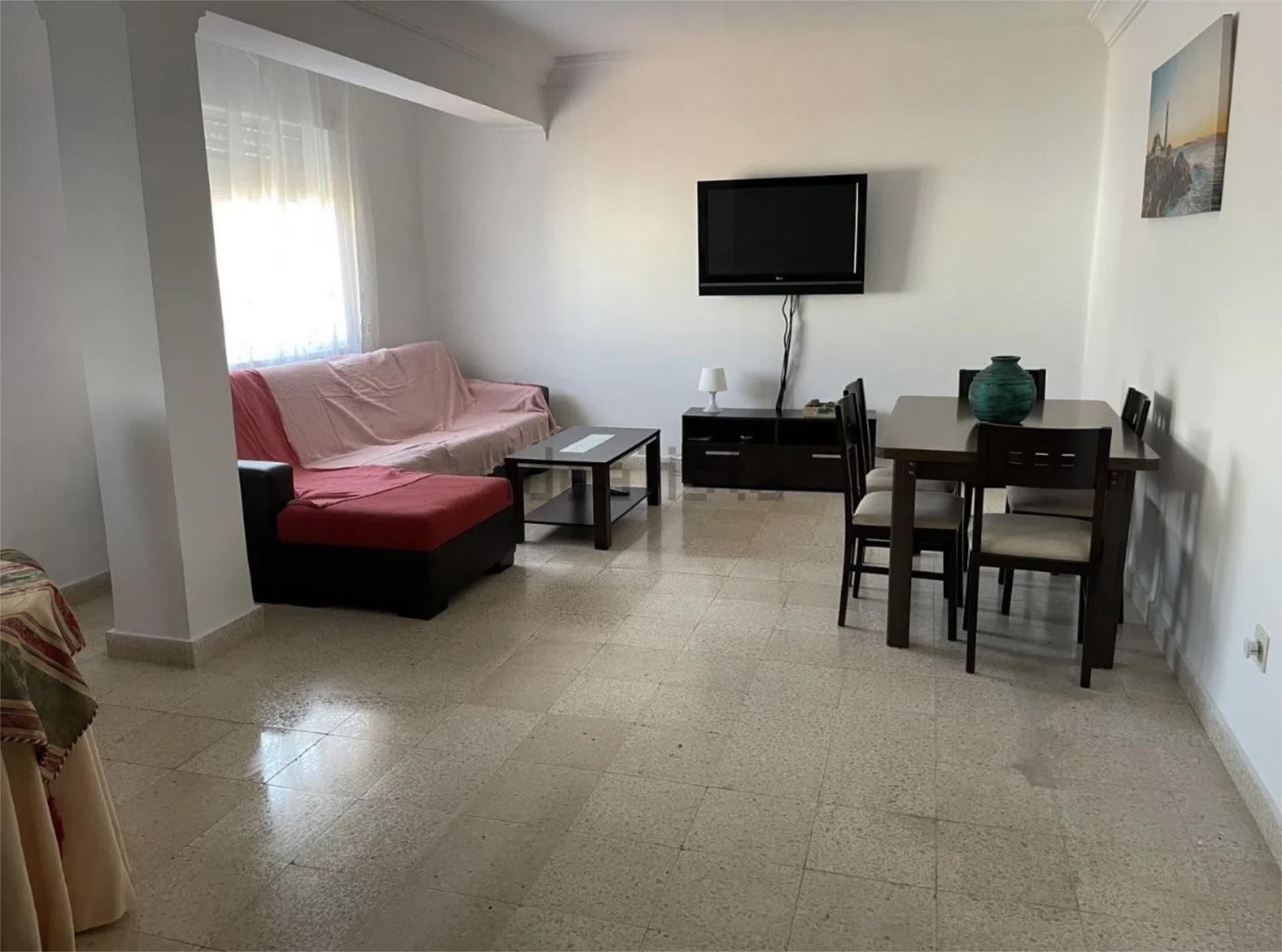 Living room of Flat for sale in La Línea de la Concepción  with Terrace, Storage room and Furnished