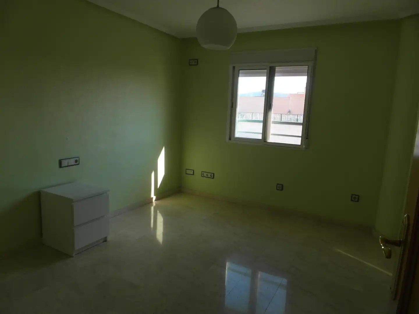 Ático en venta en Calle País Valenciano, 28, Orihuela ciudad Habitación de Ático en venta en Orihuela con Aire acondicionado, Calefacción y Parquet