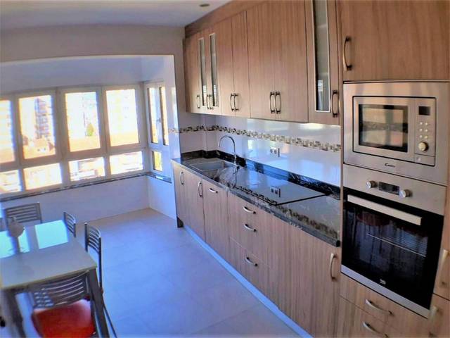 Piso en Alquiler en Calle Baldomero Fernández, 1 en El Cristo