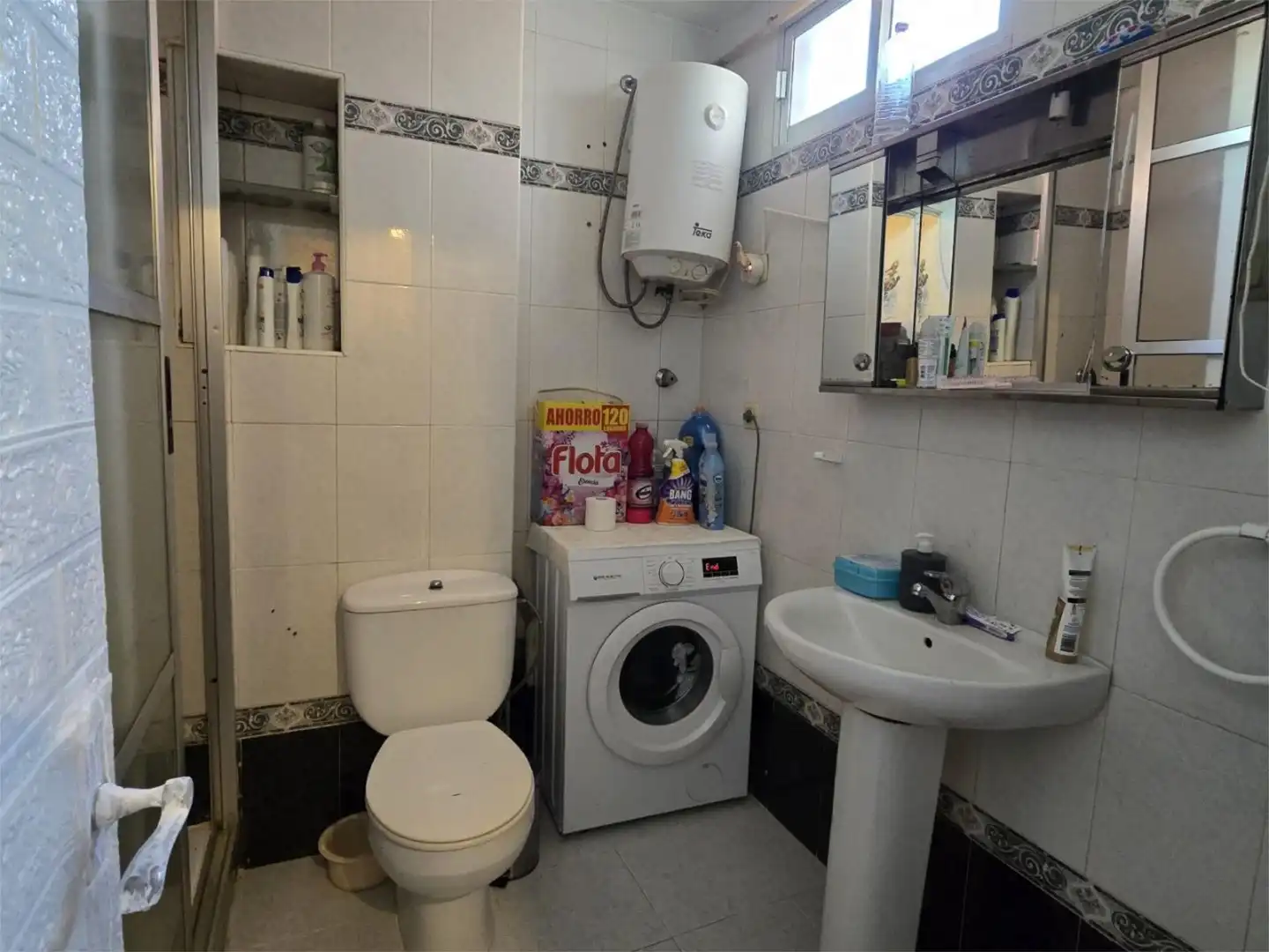 Piso en venta en Sector Halcon Peregrino, 66, Centro - Torre de la Higuera Baño de Piso en venta en Almonte con Piscina y Amueblado