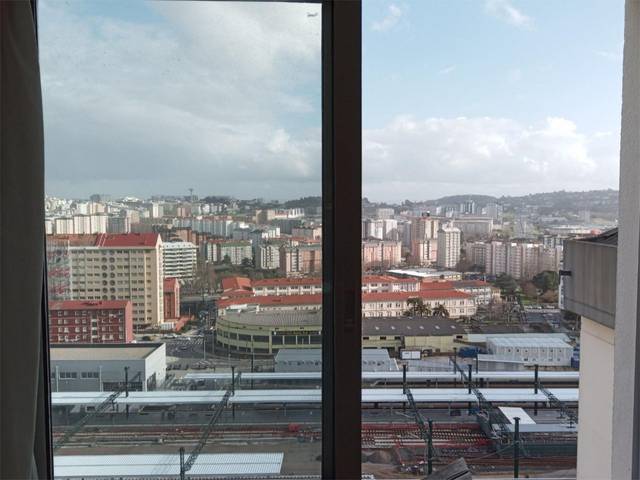 Piso en Venta en Avenida Sardiñeira, 37 en Os Mallos