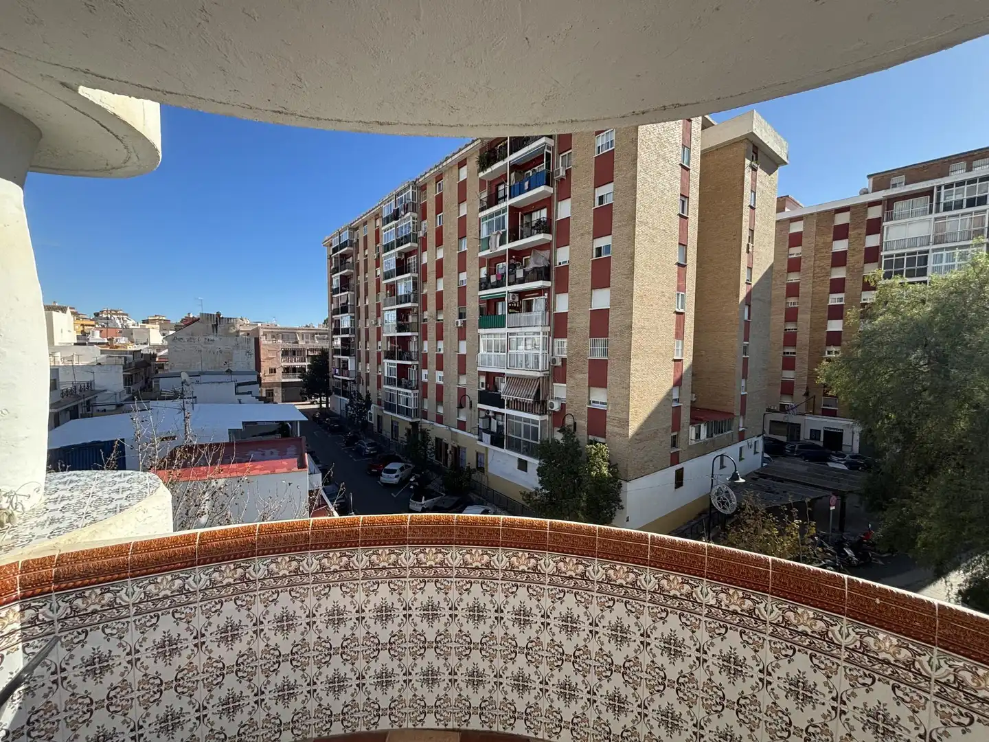 Vista exterior de Piso en venta en Mijas con Terraza y Balcón