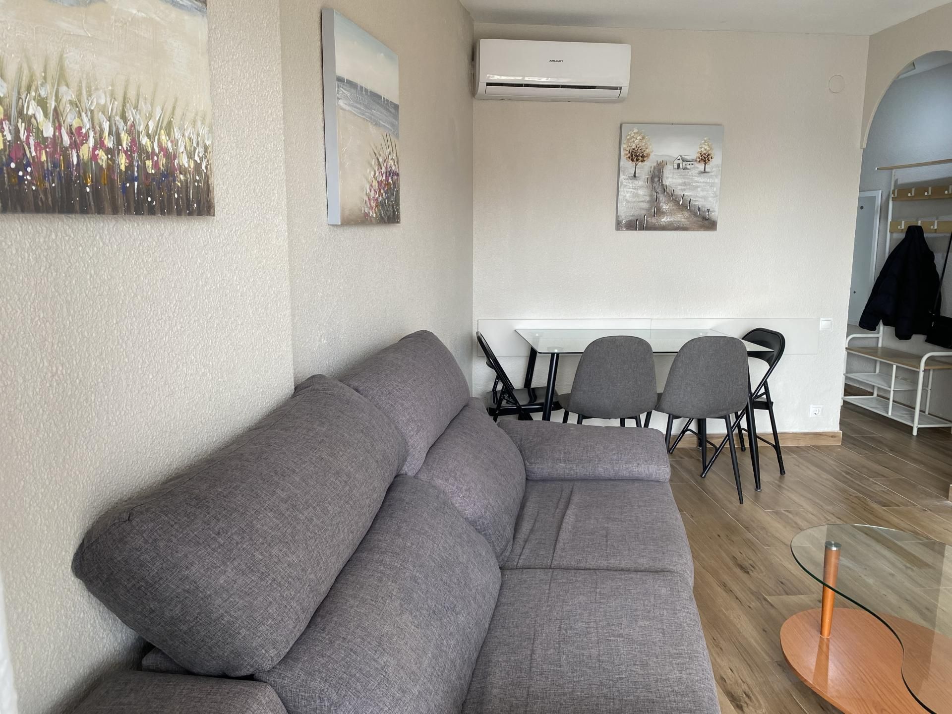 Flat to rent in Calle Mirador, 3, Juzgados - Plaza de Toros Living room of Flat to rent in Benidorm with Air Conditioner, Heating and Private garden