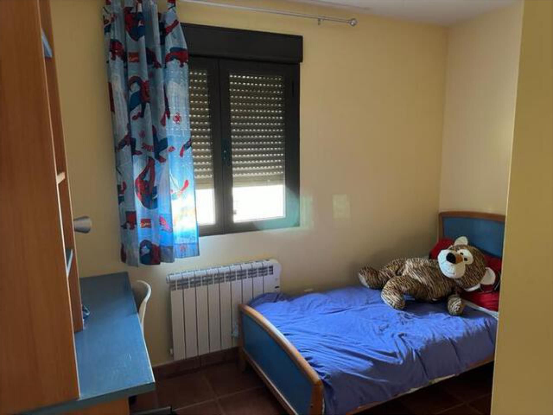 Single-family semi-detached to rent in Peguerinos