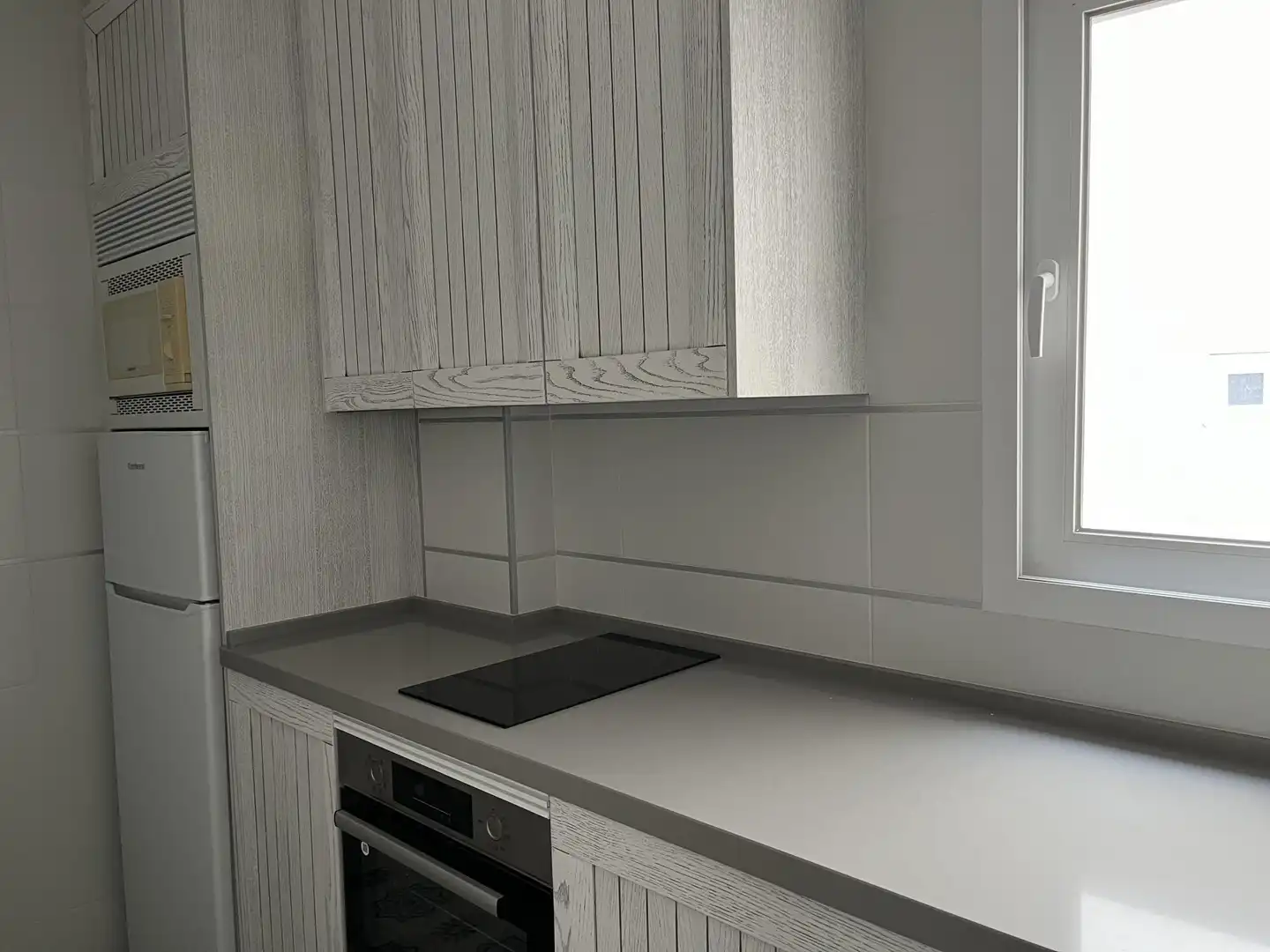 Cocina de Apartamento en venta en  Granada Capital con Aire acondicionado y Balcón
