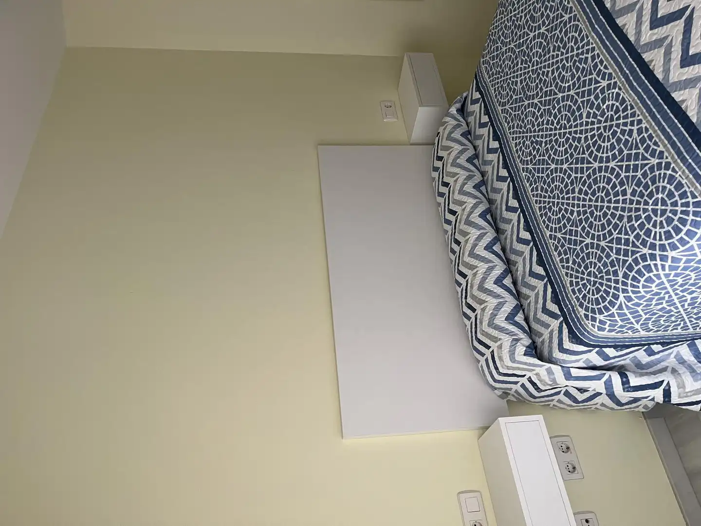 Habitación de Apartamento en venta en  Granada Capital con Aire acondicionado y Balcón
