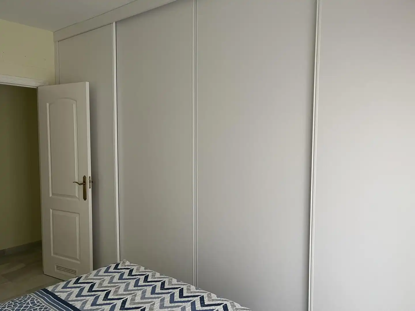 Habitación de Apartamento en venta en  Granada Capital con Aire acondicionado y Balcón