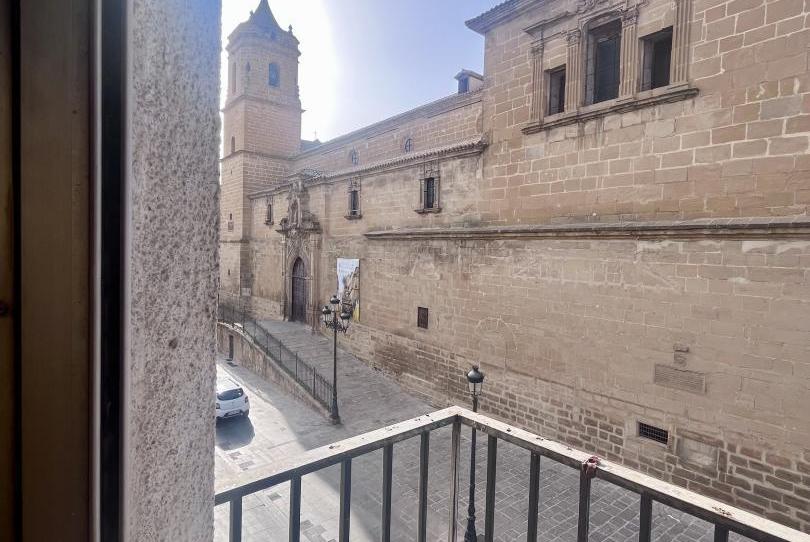 Flat for sale in Corredera San Fernando, 14, Úbeda, Jaén - image 1 Photo 1 of Flat for sale in Corredera San Fernando, 14, Úbeda, Jaén