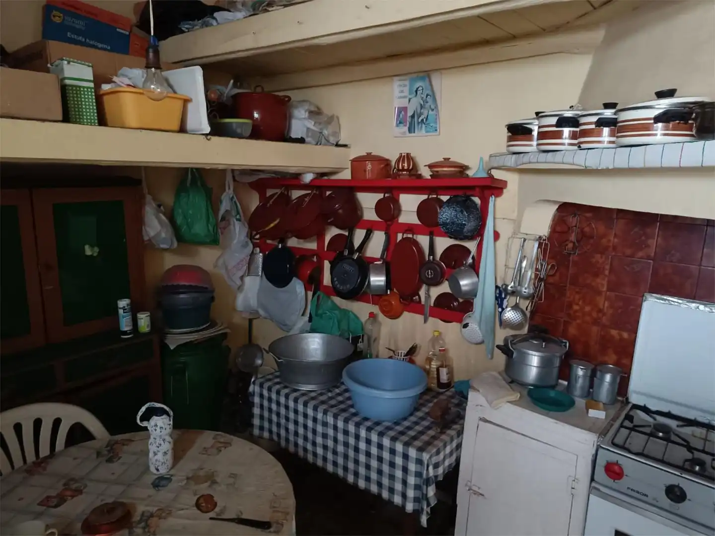Casa adosada en venta en Avenida Guardia Civil, 1, Villafranca de los Barros Cocina de Casa adosada en venta en Villafranca de los Barros con Aire acondicionado, Terraza y Amueblado
