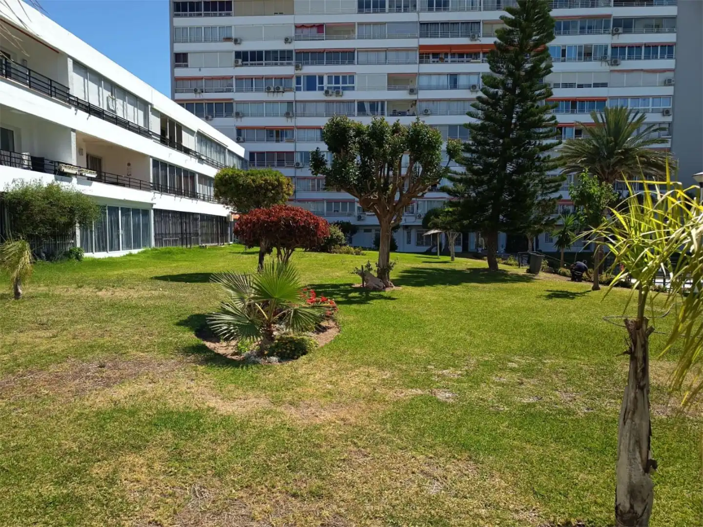 Pis de lloguer a Avenida Terramar Alto, 3, Solymar Vista exterior de Pis de lloguer en Benalmádena amb Aire condicionat, Calefacció i Jardí privat