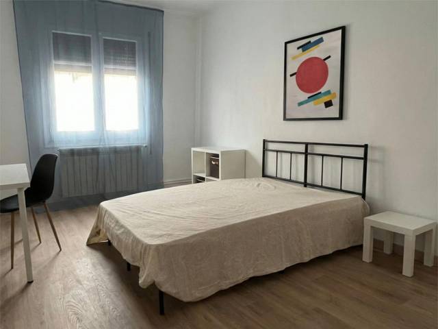 Piso en Alquiler en Calle de los Fueros de Aragón, 13 en Universidad San Francisco