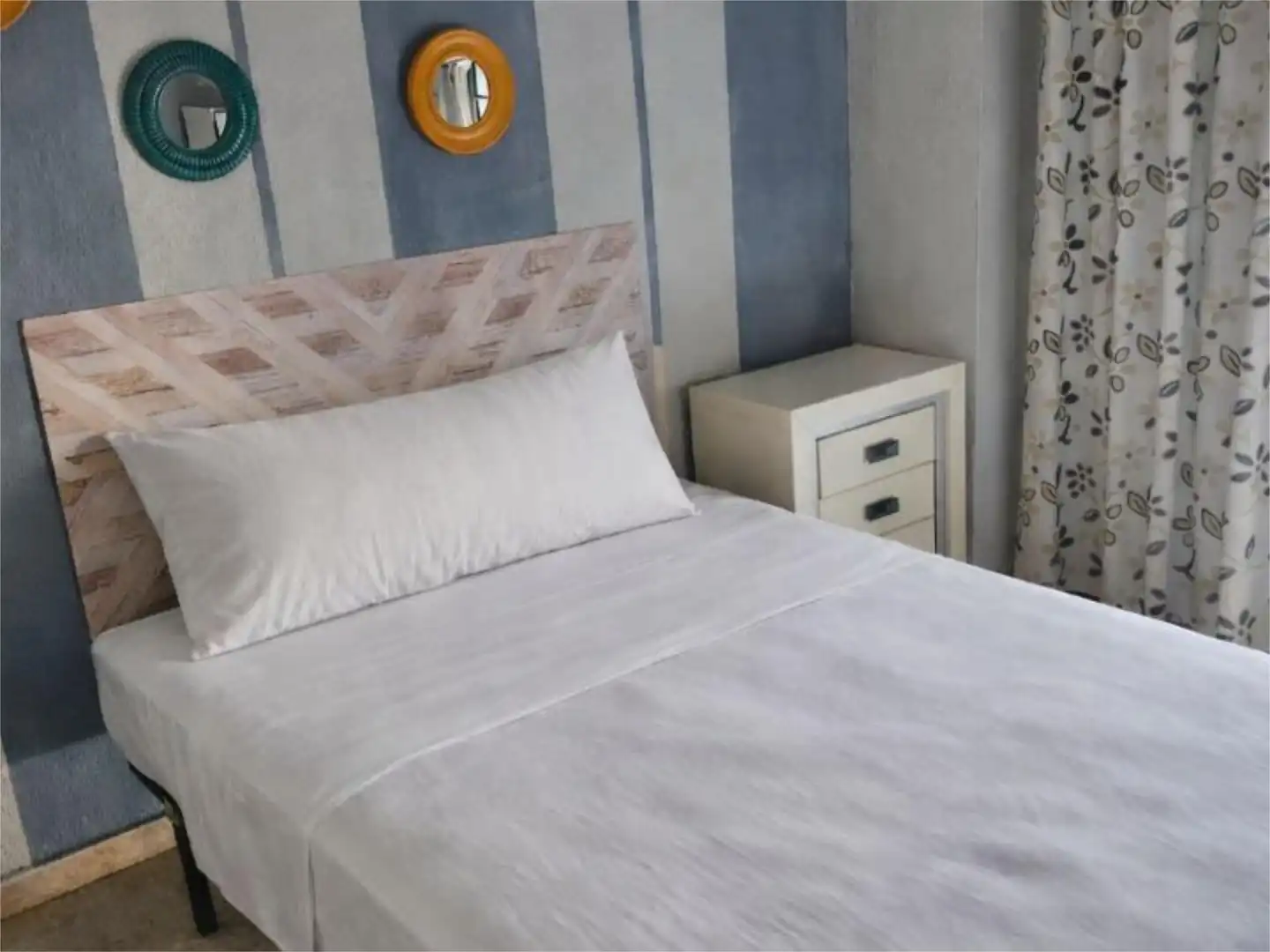 Wohnung zum Verkauf in Calle Ronda de la Manca, 13, Sta. Marina - San Andrés - San Pablo - San Lorenzo Schlafzimmer von Wohnung zum Verkauf in Córdoba mit Klimaanlage, Privatgarten und Terrasse