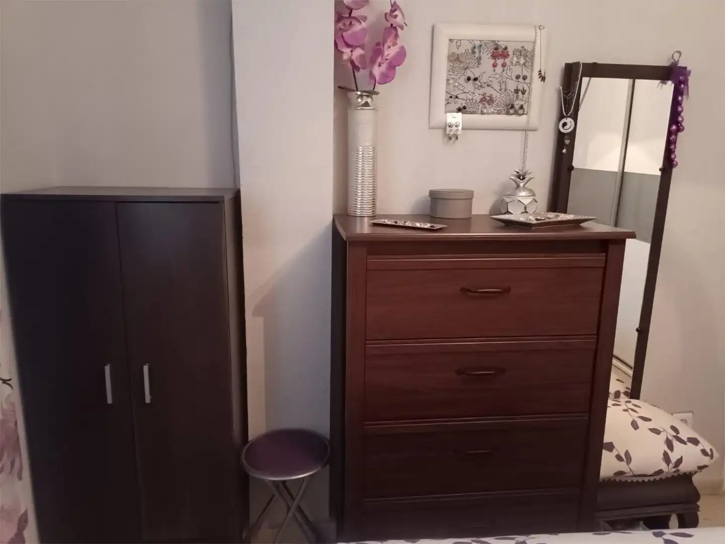 Wohnung zum Verkauf in Calle Ronda de la Manca, 13, Sta. Marina - San Andrés - San Pablo - San Lorenzo Schlafzimmer von Wohnung zum Verkauf in Córdoba mit Klimaanlage, Privatgarten und Terrasse