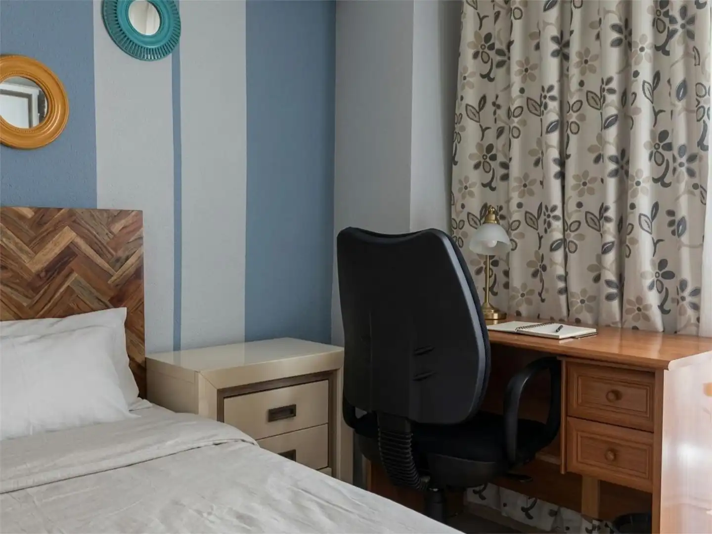 Wohnung zum Verkauf in Calle Ronda de la Manca, 13, Sta. Marina - San Andrés - San Pablo - San Lorenzo Schlafzimmer von Wohnung zum Verkauf in Córdoba mit Klimaanlage, Privatgarten und Terrasse