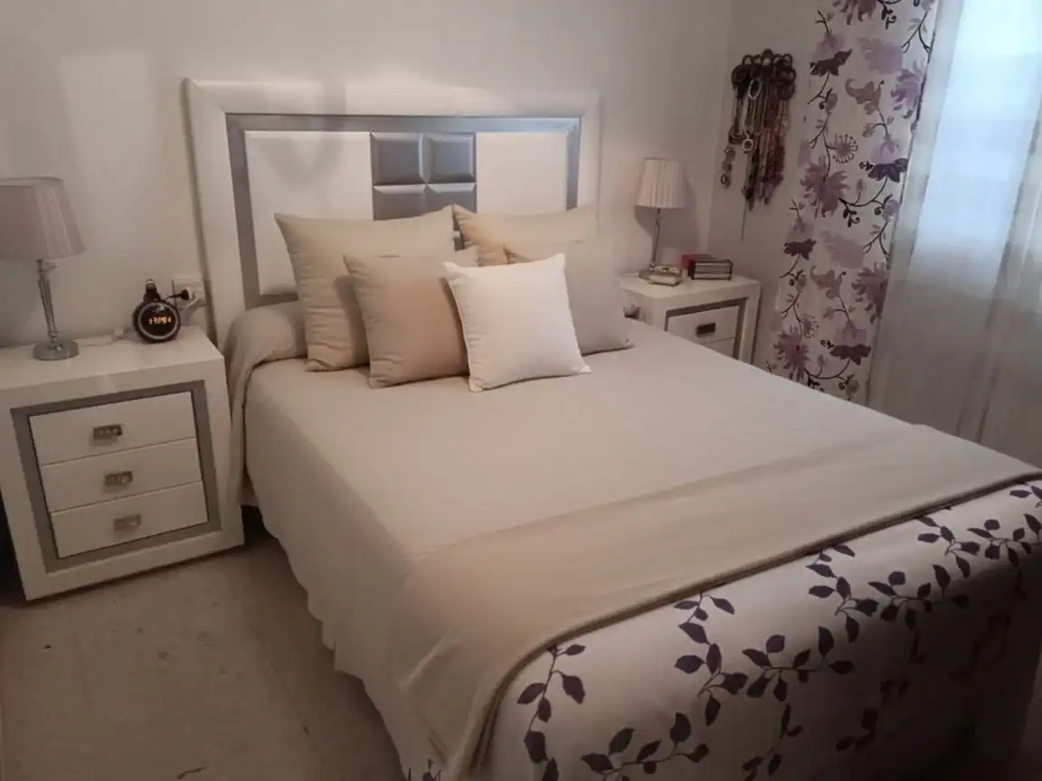 Flat for sale in Calle Ronda de la Manca, 13, Sta. Marina - San Andrés - San Pablo - San Lorenzo Bedroom of Flat for sale in Córdoba with Air Conditioner, Private garden and Terrace