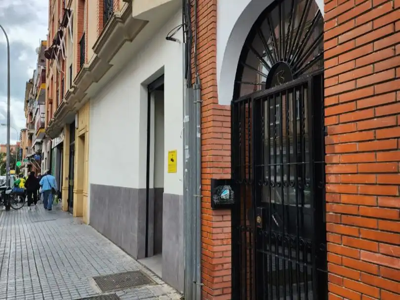 Flat for sale in Calle Ronda de la Manca, 13, Sta. Marina - San Andrés - San Pablo - San Lorenzo Exterior view of Flat for sale in Córdoba with Air Conditioner, Private garden and Terrace