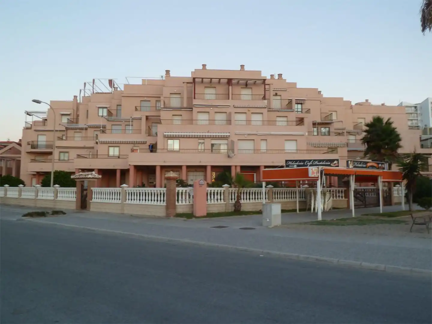 Maisonette zur Miete in Calle Paseo Marítimo, 42, Salobreña Costa Maisonette zur Miete in Calle Paseo Marítimo, 42, Salobreña Costa