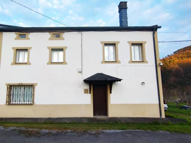 Piso en Venta en Calle de Goyos, 2 en A Pontenova