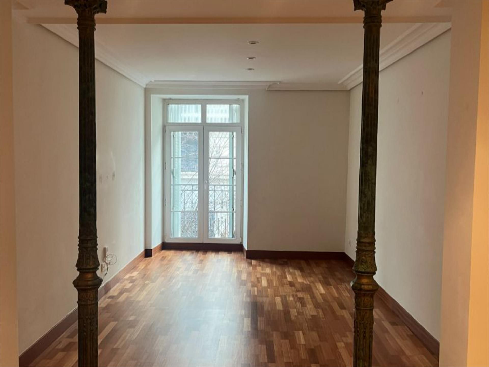 Piso de alquiler en  Madrid Capital con Aire acondicionado, Calefacción y Parquet